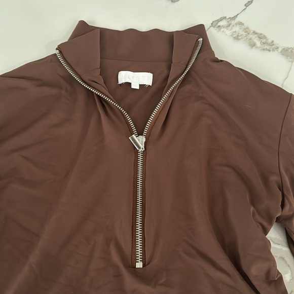 Meshki Top - Picture 2 of 3